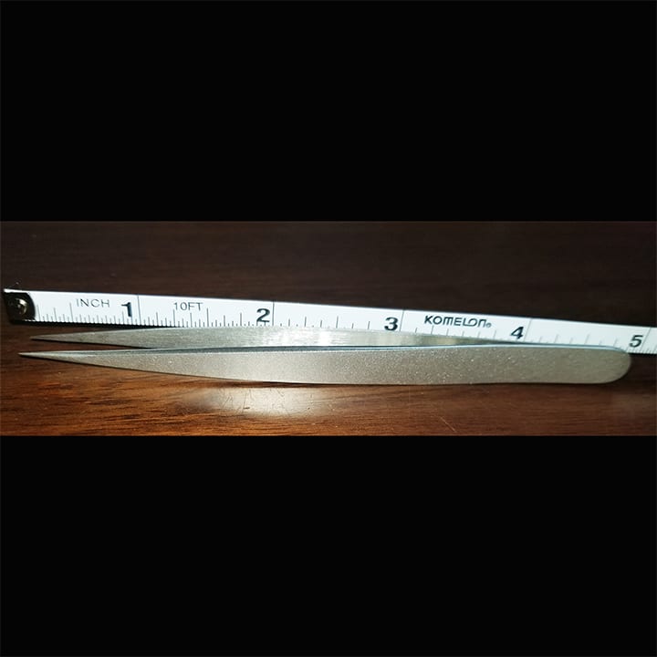 Fine Tipped Feeding Tongs. Great for grabbing small prey. High Quality Stainless Steel Fine Tipped.